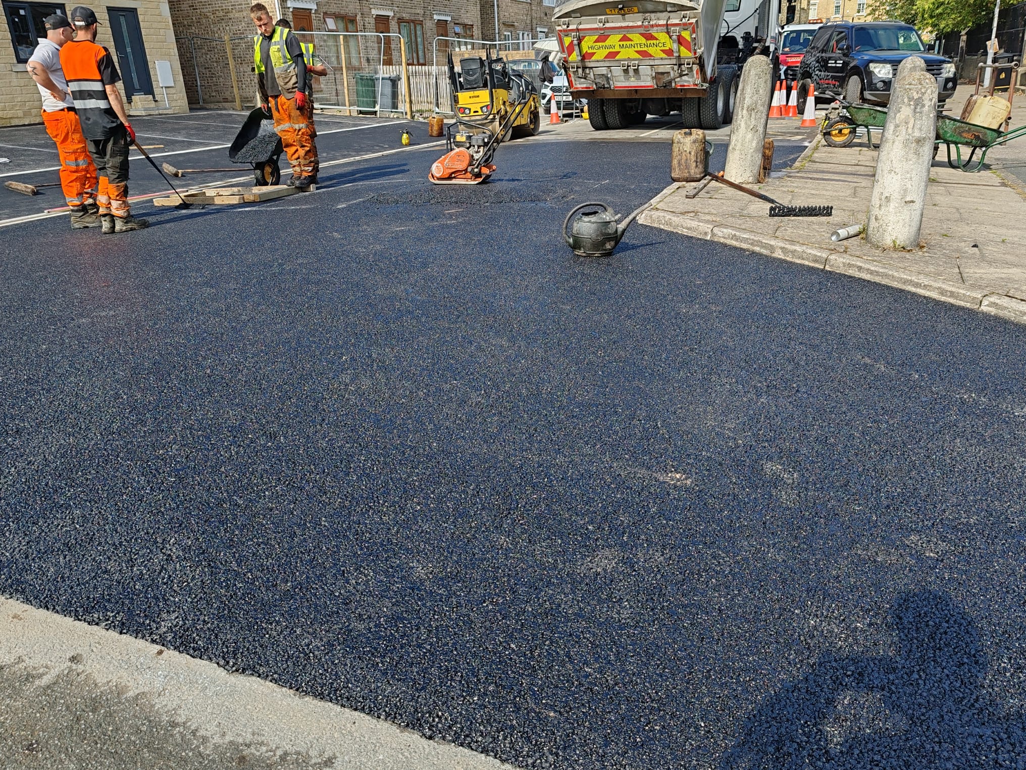 Pros and Cons of Tarmac Driveways | A Complete Guide