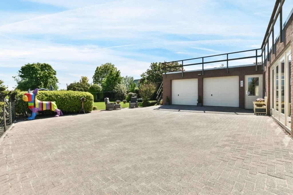 Benefits and Drawbacks of Resin Driveways