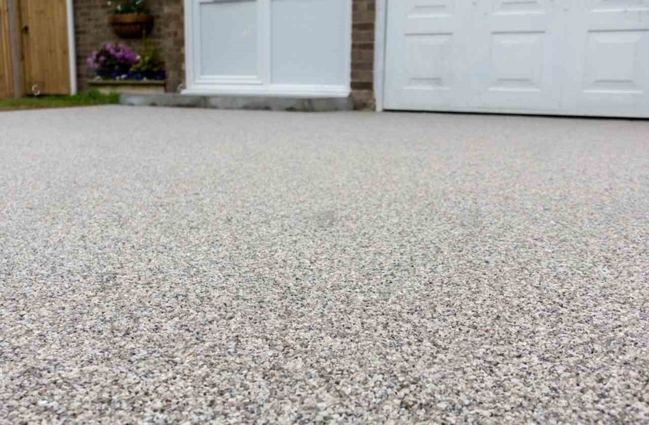 imgi 8 installing permeable resin driveways