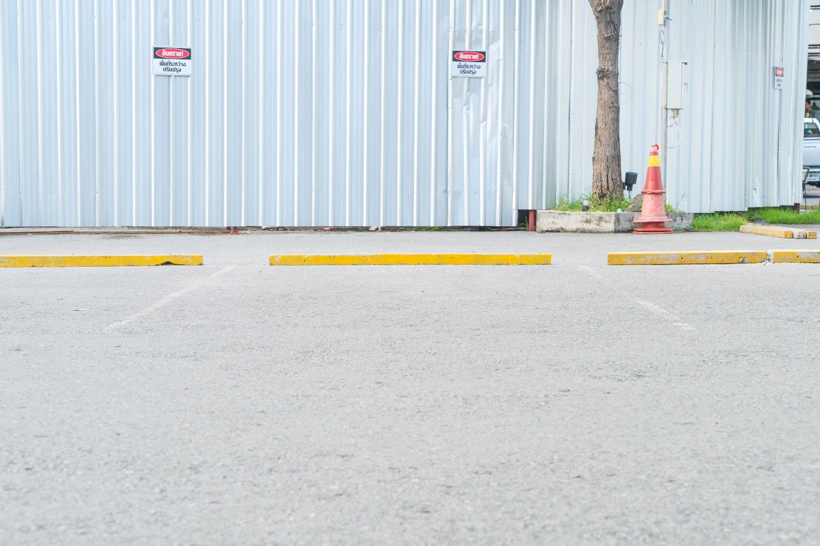 10 Best Tarmac Driveway Ideas to Boost Your Home's Kerb Appeal