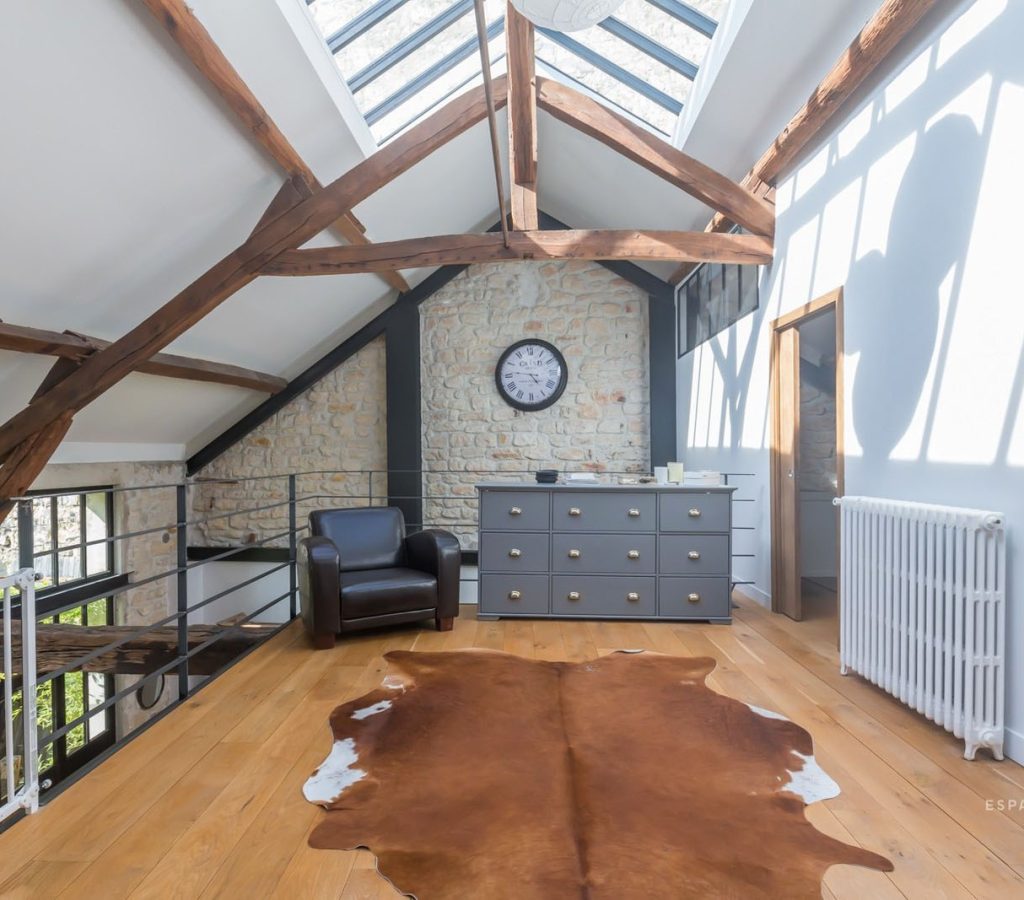 Modern-Loft-Conversion-France_10